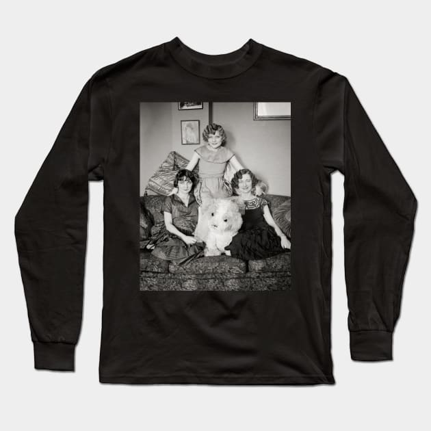 Portrait of Sisters, 1924. Vintage Photo Long Sleeve T-Shirt by historyphoto